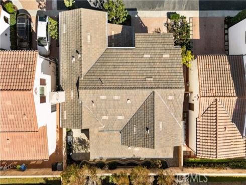 70  Twin Gables  , Irvine, CA