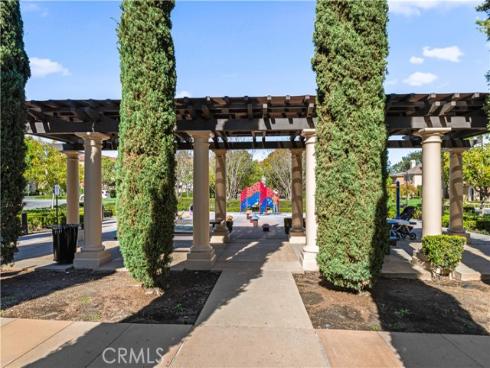 70  Twin Gables  , Irvine, CA