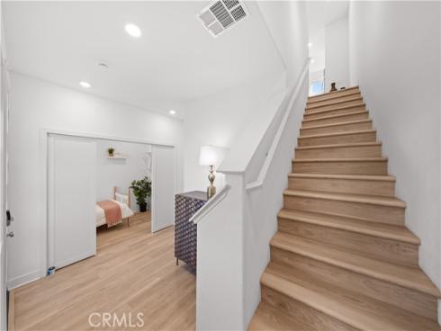 275 Sash , Irvine, CA