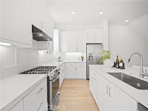 275 Sash , Irvine, CA