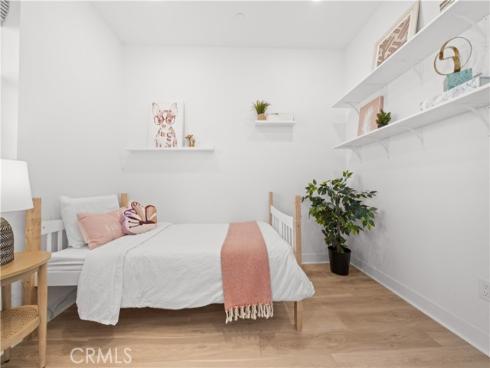 275 Sash , Irvine, CA