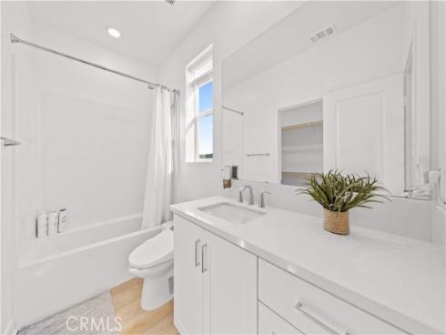 275 Sash , Irvine, CA