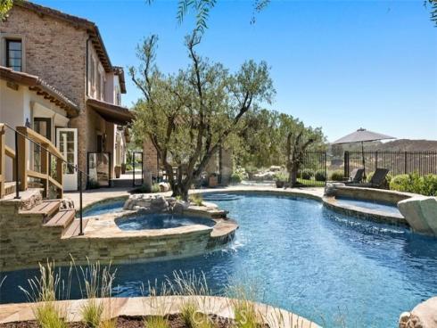 24  Jewel Flower  , Irvine, CA