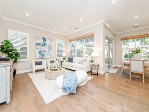 211 Canvas , Irvine, CA