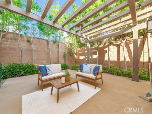 211 Canvas , Irvine, CA