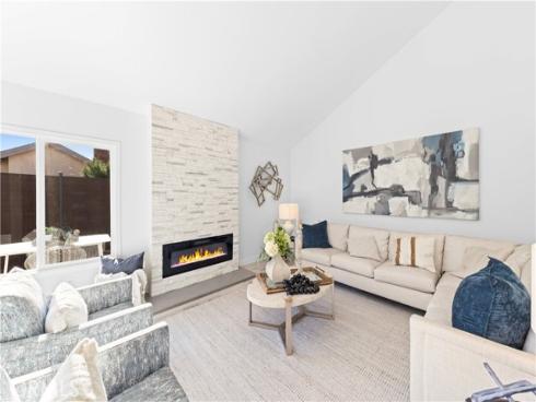 39 Cape Cod , Irvine, CA