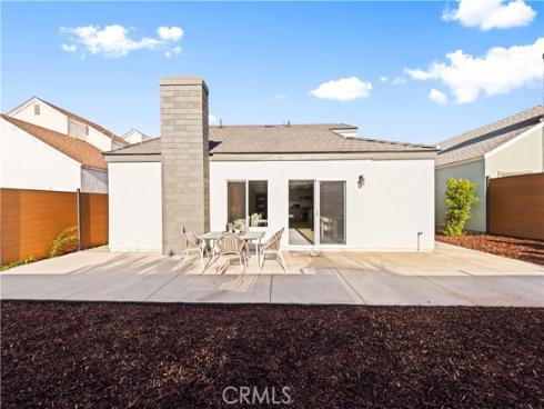 39 Cape Cod , Irvine, CA