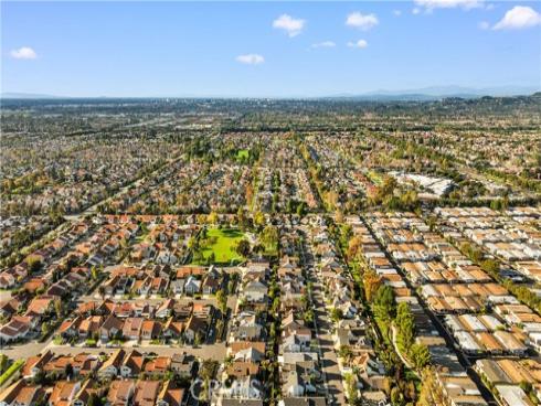 39  Cape Cod  , Irvine, CA