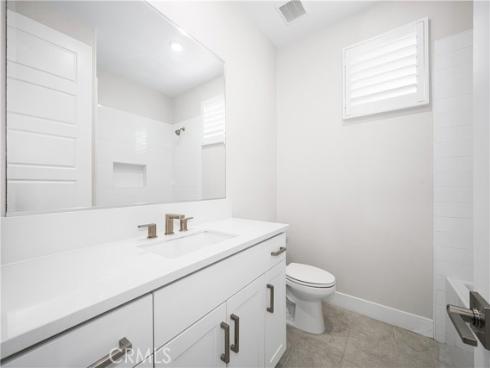 229 Chorus , Irvine, CA