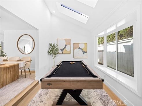 12  Oakdale  , Irvine, CA