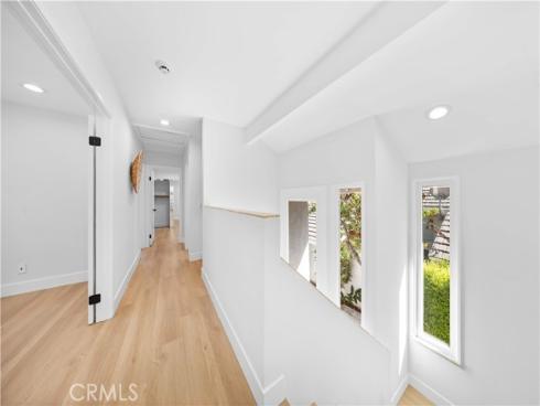 12  Oakdale  , Irvine, CA