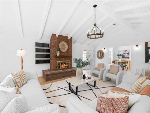 12  Oakdale  , Irvine, CA