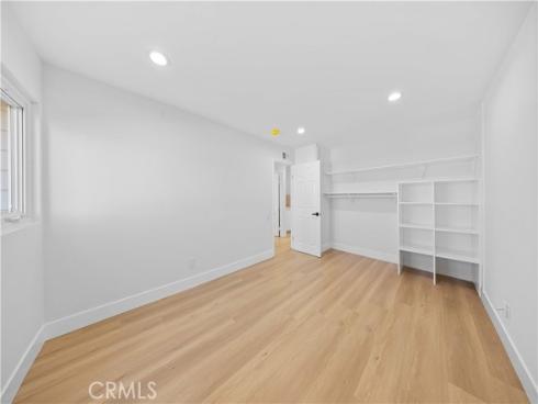 12  Oakdale  , Irvine, CA