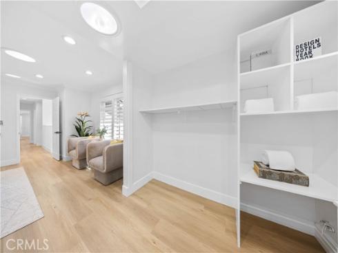 12  Oakdale  , Irvine, CA