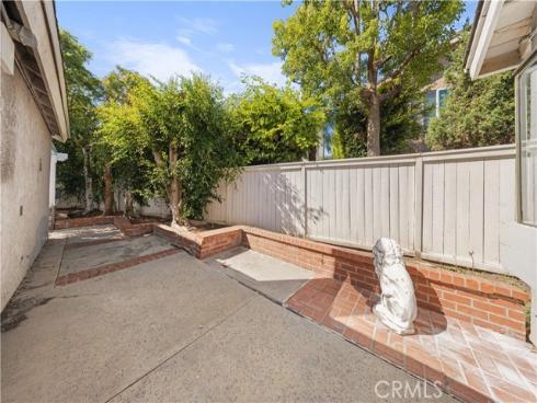 12  Oakdale  , Irvine, CA