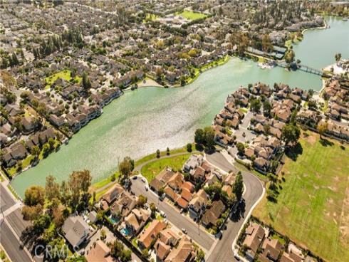 12  Oakdale  , Irvine, CA