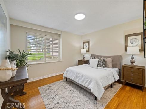 77  Greenbough  155 , Irvine, CA