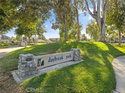 77  Greenbough  155 , Irvine, CA