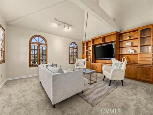 7  Sunpeak  , Irvine, CA