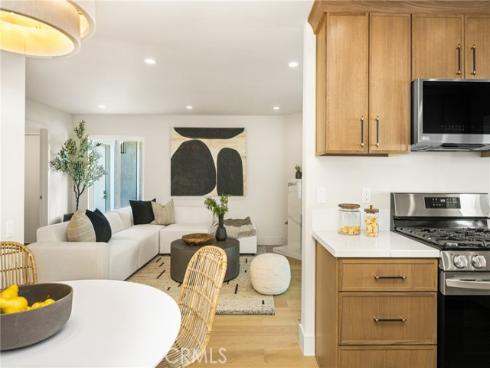 11  Thunder  6  Trail, Irvine, CA