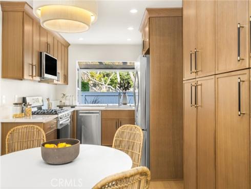 11  Thunder  6  Trail, Irvine, CA