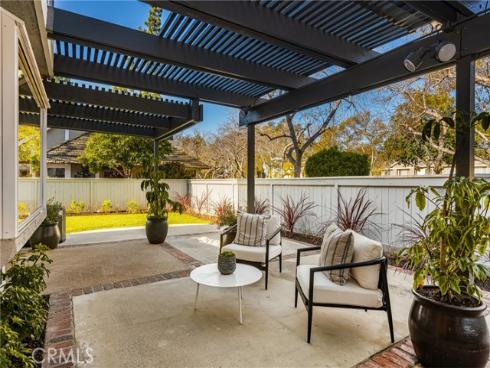 11  Thunder  6  Trail, Irvine, CA