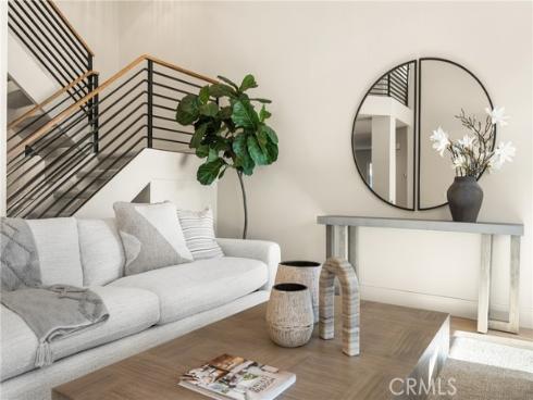 11  Thunder  6  Trail, Irvine, CA