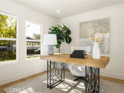 11  Thunder  6  Trail, Irvine, CA