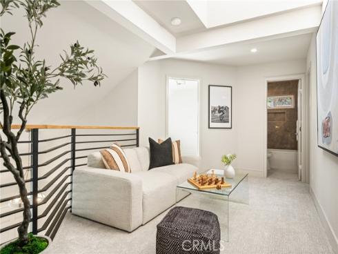 11  Thunder  6  Trail, Irvine, CA