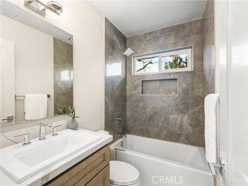 11  Thunder  6  Trail, Irvine, CA