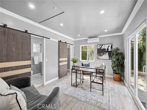 74  Linhaven  , Irvine, CA