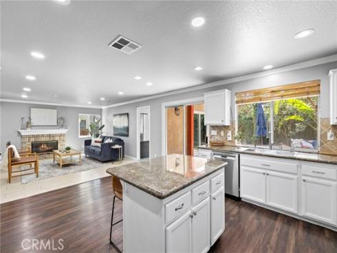 74  Linhaven  , Irvine, CA