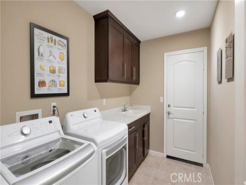 17  City Stroll  , Irvine, CA