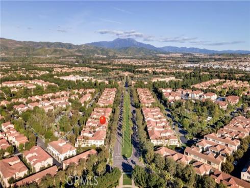 17  City Stroll  , Irvine, CA