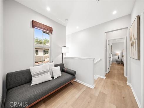 21 Fanpalm , Irvine, CA