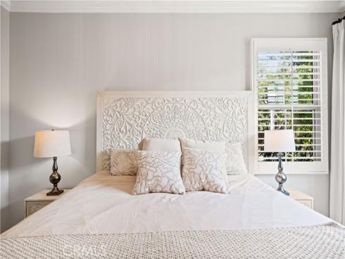 21 Fanpalm , Irvine, CA