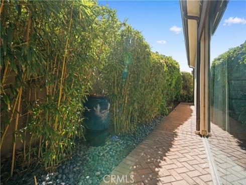 21 Fanpalm , Irvine, CA