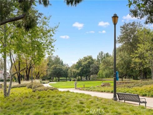 21 Fanpalm , Irvine, CA