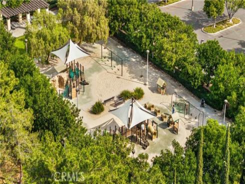 21 Fanpalm , Irvine, CA