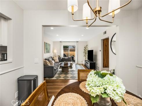 92  Echo  34  Run, Irvine, CA