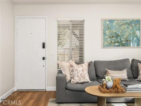 92  Echo  34  Run, Irvine, CA