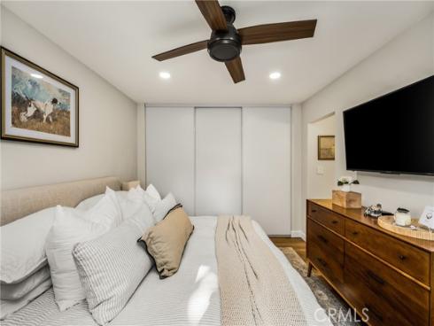 92  Echo  34  Run, Irvine, CA