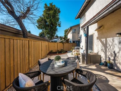 92 Echo Run, Irvine, CA