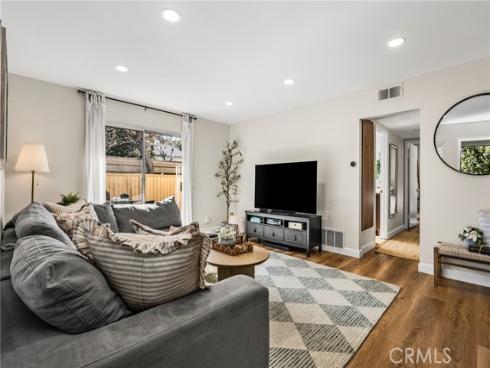 92 Echo Run, Irvine, CA