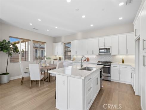 217  Cultivate  , Irvine, CA