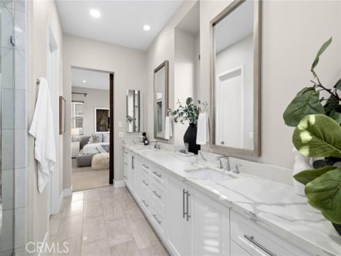 217  Cultivate  , Irvine, CA