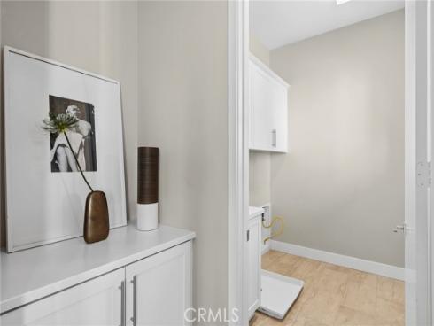 217  Cultivate  , Irvine, CA