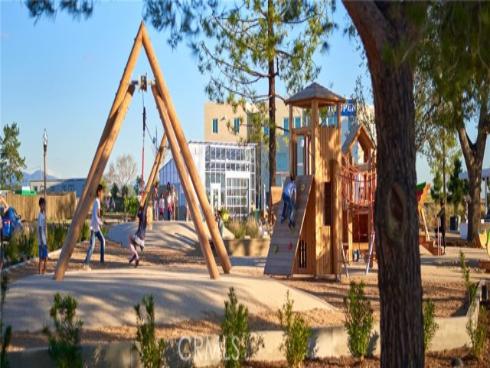 217  Cultivate  , Irvine, CA