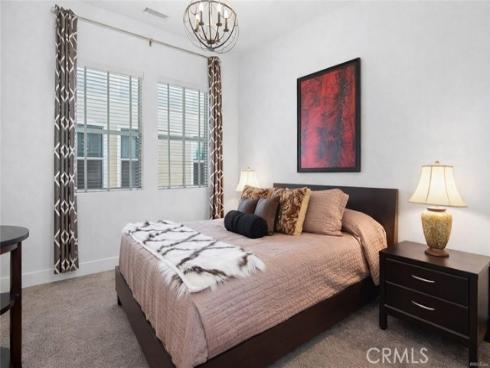 251  Follyhatch  , Irvine, CA