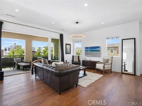 251  Follyhatch  , Irvine, CA